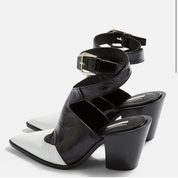 Topshop Western Ankle Boot - Picture 3 of 5